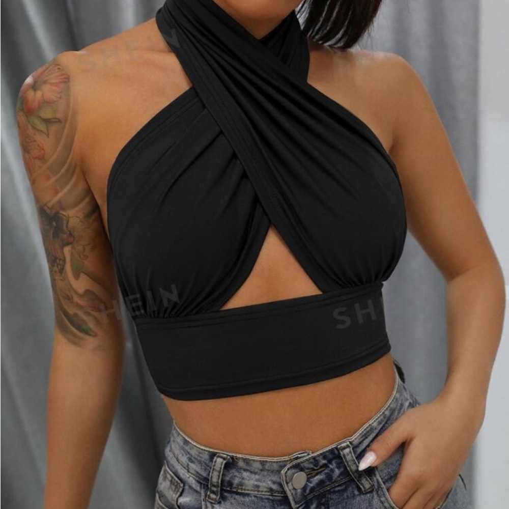 Solid Cross Halter Crop Top